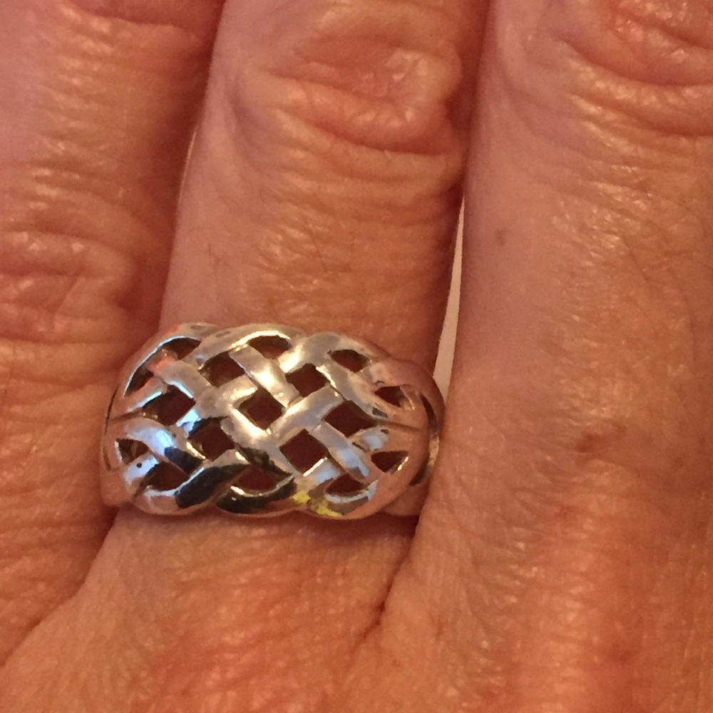 Sterling Silver Celtic Ring Size 6